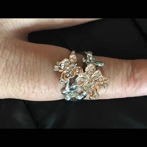 NWT sterling silver two tone butterfly ring size 6 - Picture 5 of 5